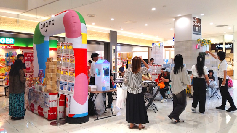 ８月の出張販売の様子①